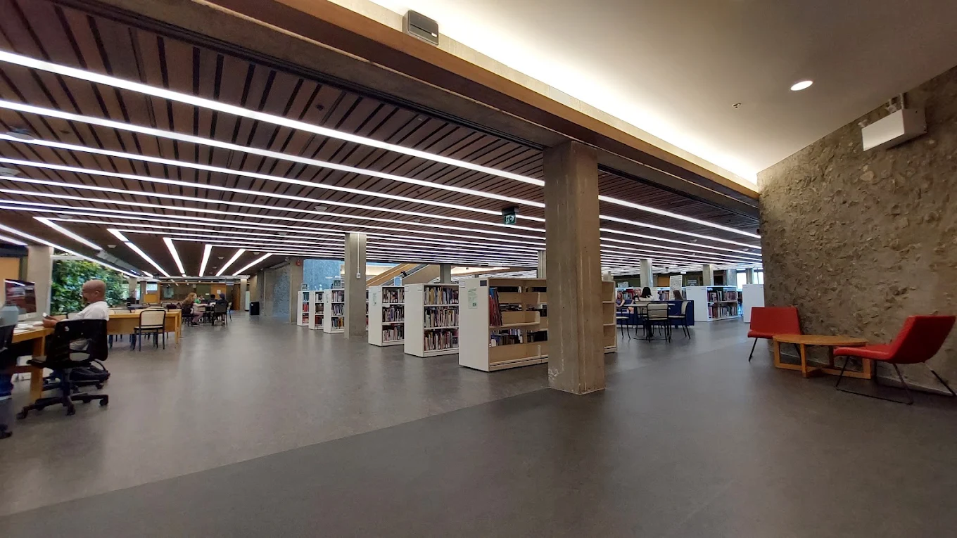 Trent University - Peterborough campus photo 3