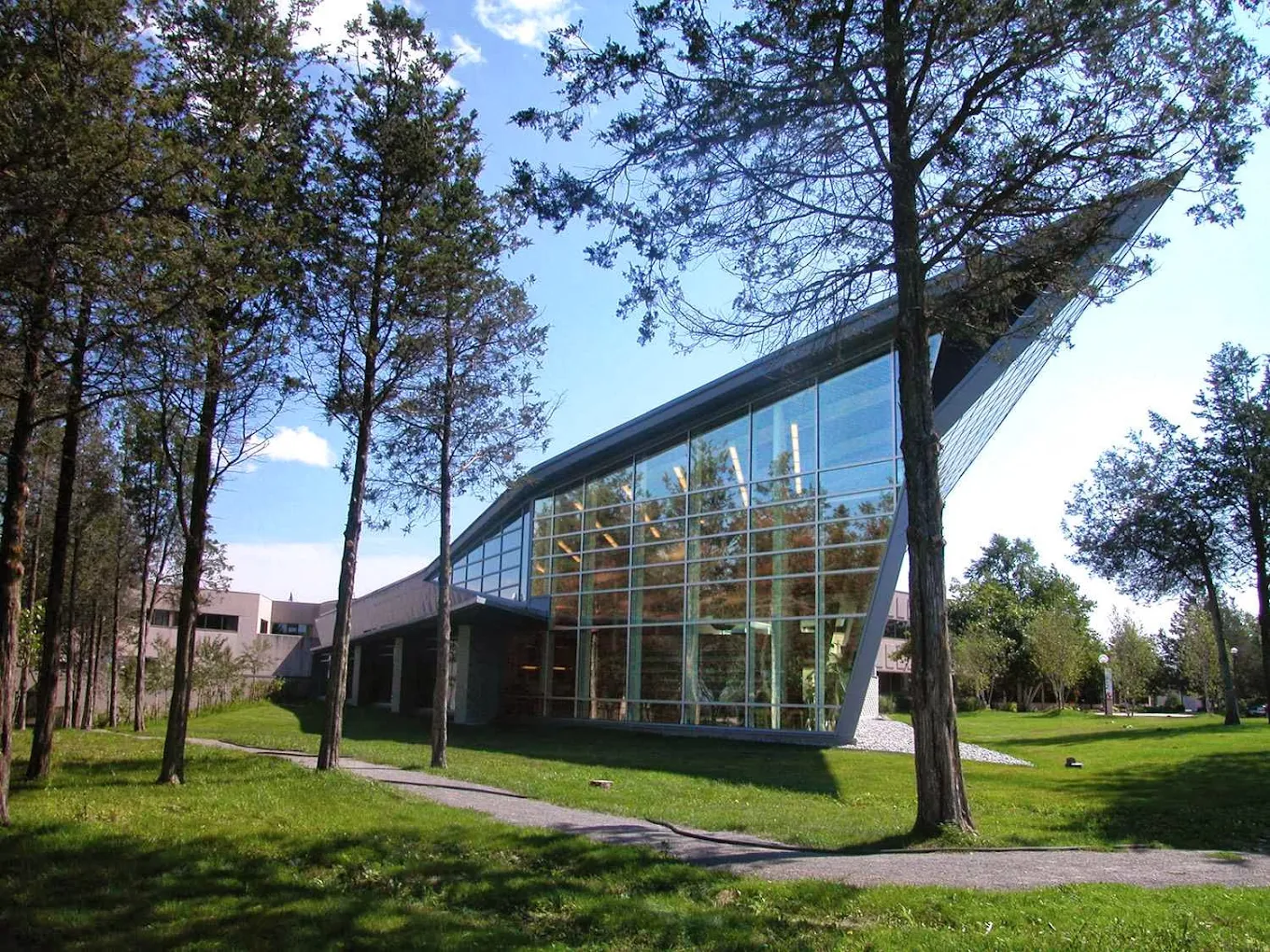 Loyalist College campus